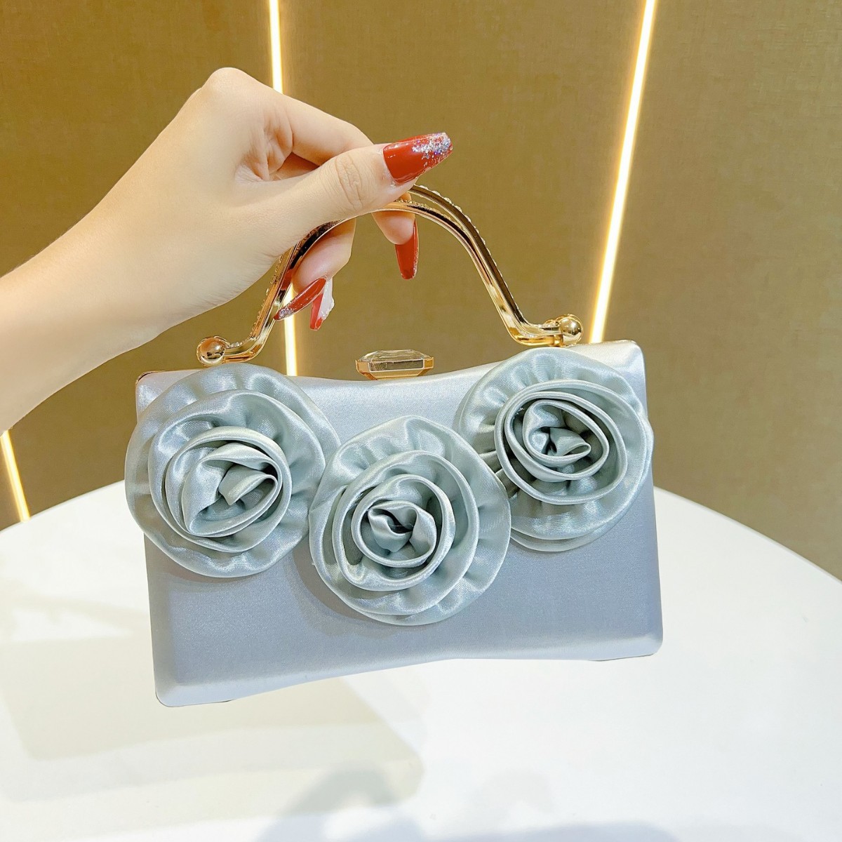 New Silk Evening Clutch Women’ - đánh giá và giá Women'S Bags New Look
