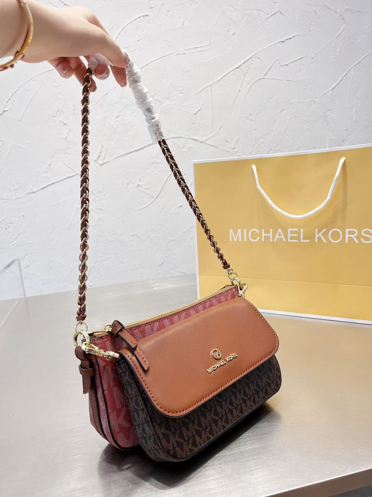 Brand new Michael Kors Ole Jet - đánh giá và giá Women'S Bags Michael Kors