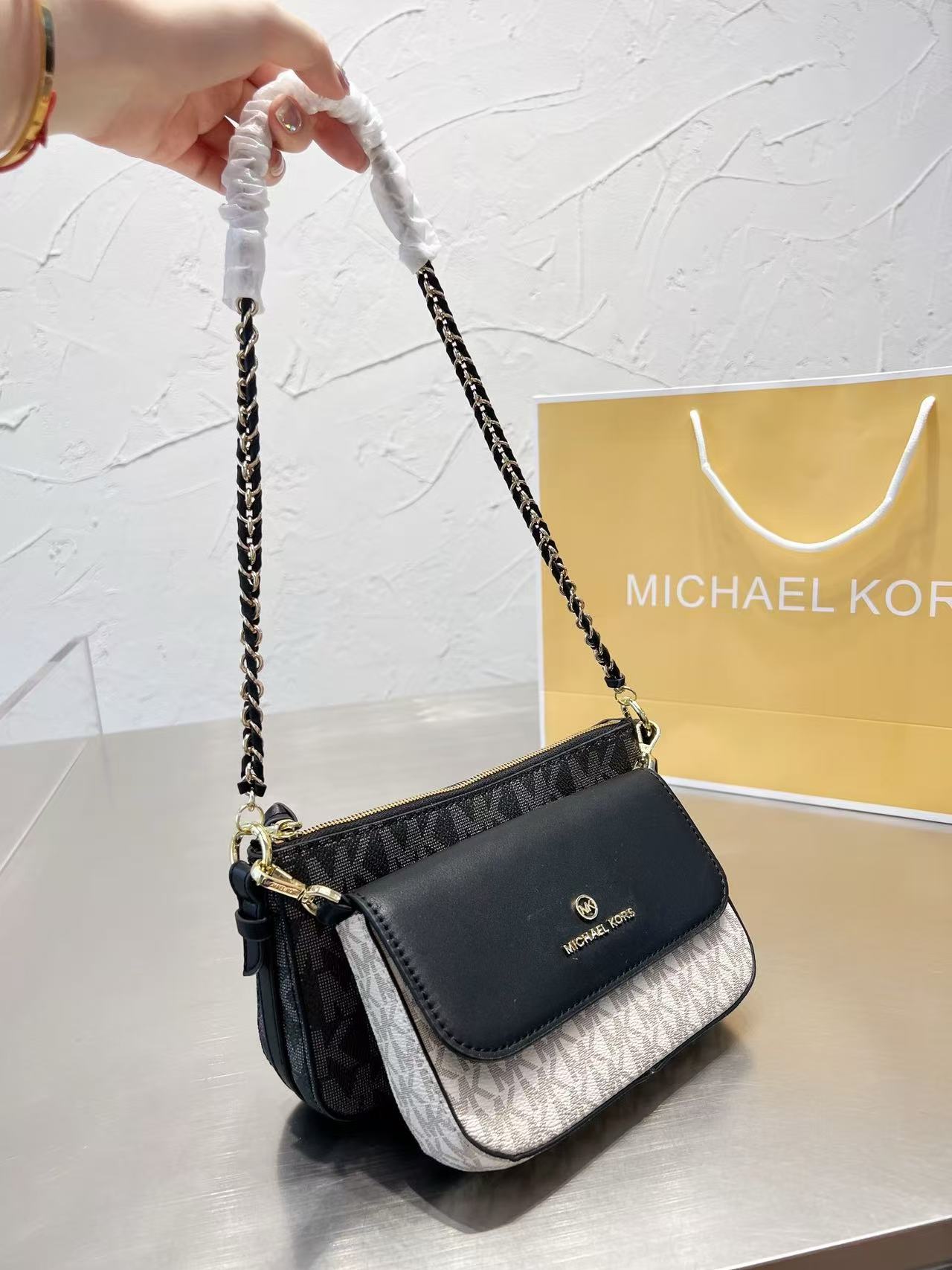 Brand new Michael Kors Ole Jet - đánh giá và giá Women'S Bags Michael Kors